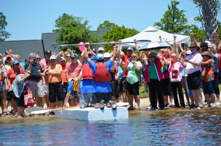 BOX PADDLE RACE