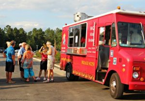 POOR PIGGY’S FOOD TRUCK