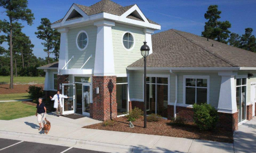 exterior shot of the brunswick forest veterinary hospital